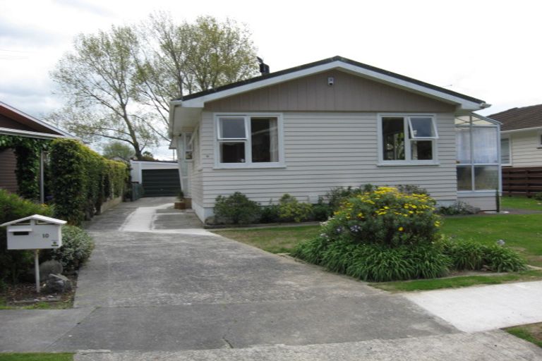 Property details for 10 Cleary Street, Waterloo, Lower Hutt, 5011