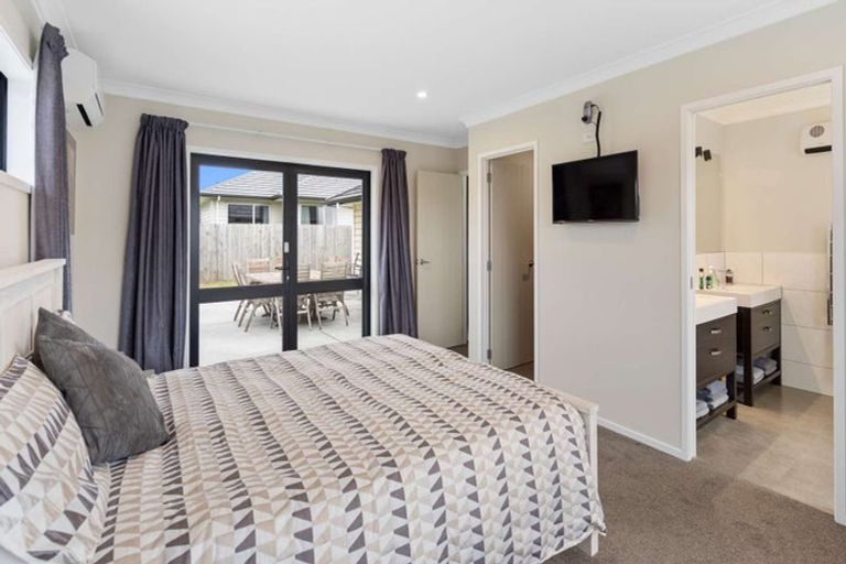 Photo of property in 14 Oakland Place, Ngongotaha, Rotorua, 3010