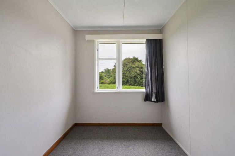 Photo of property in 16 Gordon Terrace, Hunterville, 4730