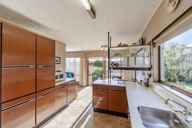 Photo of property in 12 Church Lane, Waipukurau, 4200