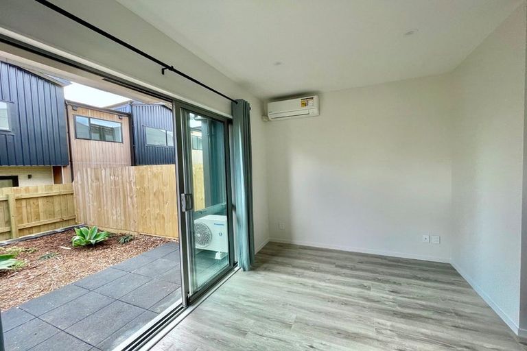 Photo of property in 17 Tokarewa Close, Mount Wellington, Auckland, 1062