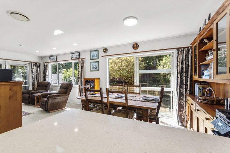 Photo of property in 2 Ashdown Place, Pahurehure, Papakura, 2113