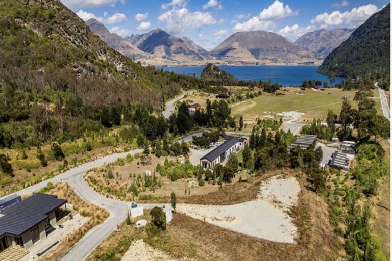 Photo of property in 17 Peregrine Falcon Road, Mount Creighton, Queenstown, 9371