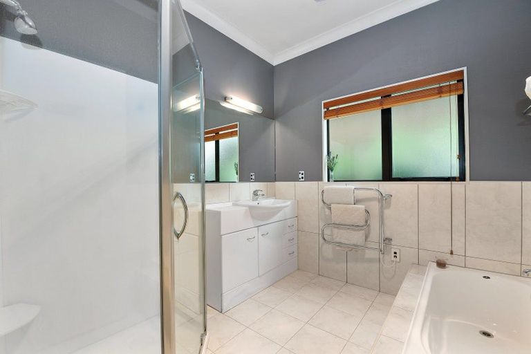 Photo of property in 9 Hayward Rise, Owhata, Rotorua, 3010