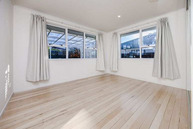 Photo of property in 50 Fernaig Street, Papakura, 2110
