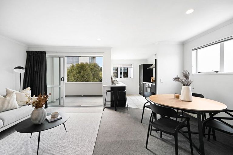 Photo of property in 3a Scotland Place, Hillcrest, Hamilton, 3216