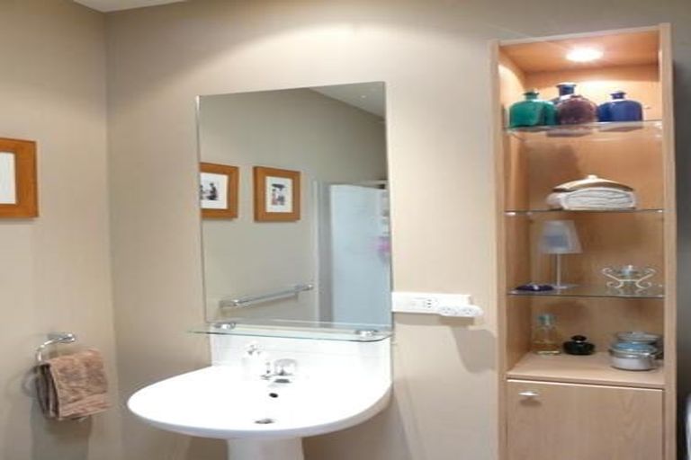 Photo of property in 24 Norrie Avenue, Raglan, 3225