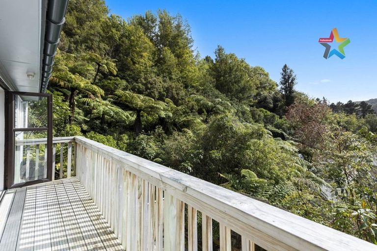 Photo of property in 32 Ngahere Street, Stokes Valley, Lower Hutt, 5019