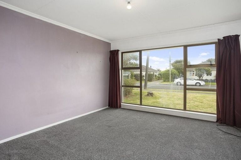 Photo of property in 37 Harvey Street, Grasmere, Invercargill, 9810