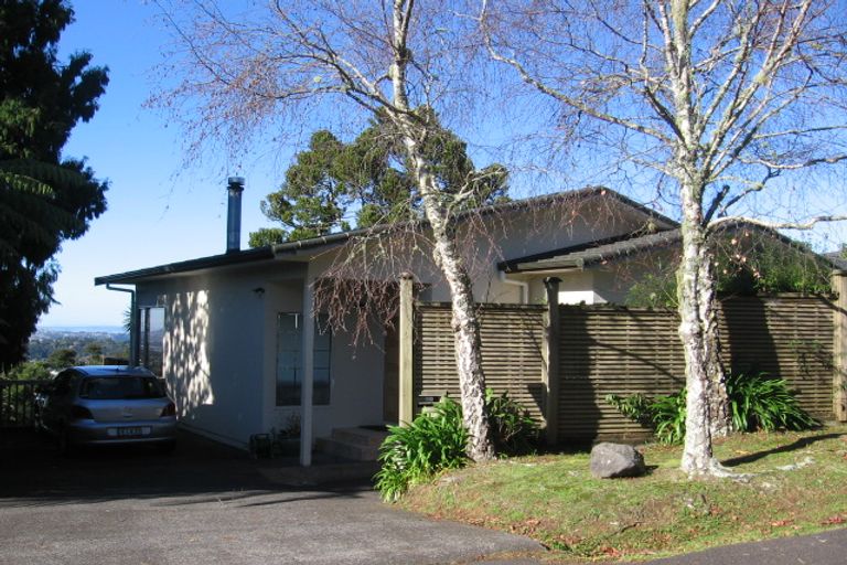 Photo of property in 41 Tawini Road, Titirangi, Auckland, 0604