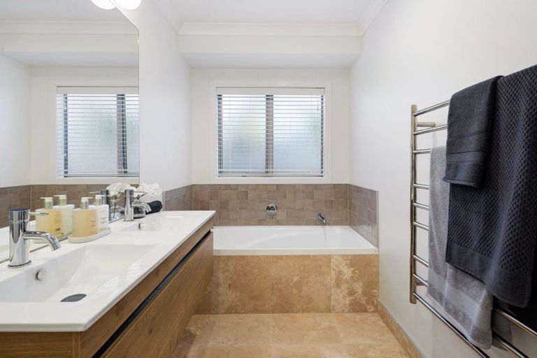 Photo of property in 13 Margrain Close, Huntington, Hamilton, 3210