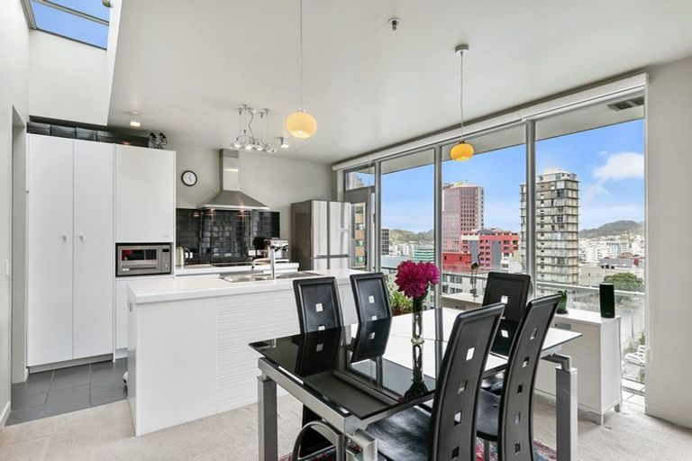 Photo of property in Montreaux Apartments, 10e/164 The Terrace, Wellington Central, Wellington, 6011