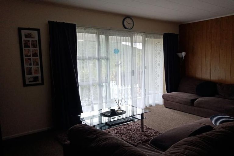 Photo of property in 19a Willis Grove, Wainuiomata, Lower Hutt, 5014