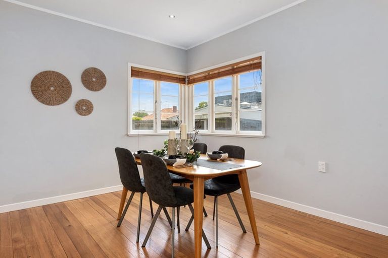 Photo of property in 6 Howden Road, Fairfield, Hamilton, 3214