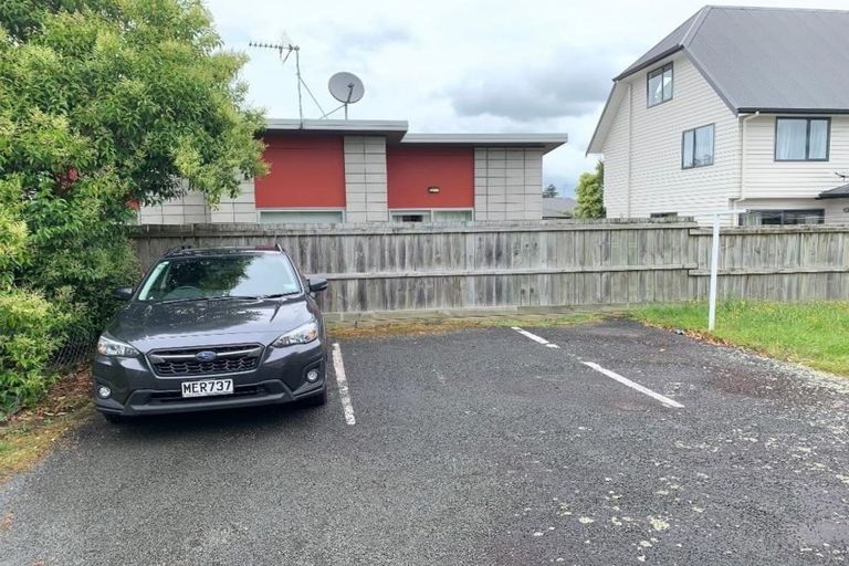 Photo of property in 228 Old Farm Road, Hamilton East, Hamilton, 3216