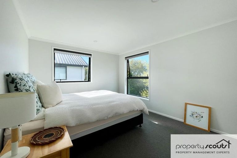 Photo of property in 20 Discovery Place, Marfell, New Plymouth, 4310