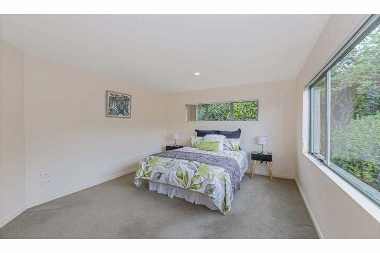 Photo of property in 2/115 Arran Road, Browns Bay, Auckland, 0630