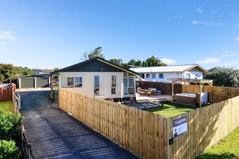 Photo of property in 16 Lindsay Crescent, Nawton, Hamilton, 3200