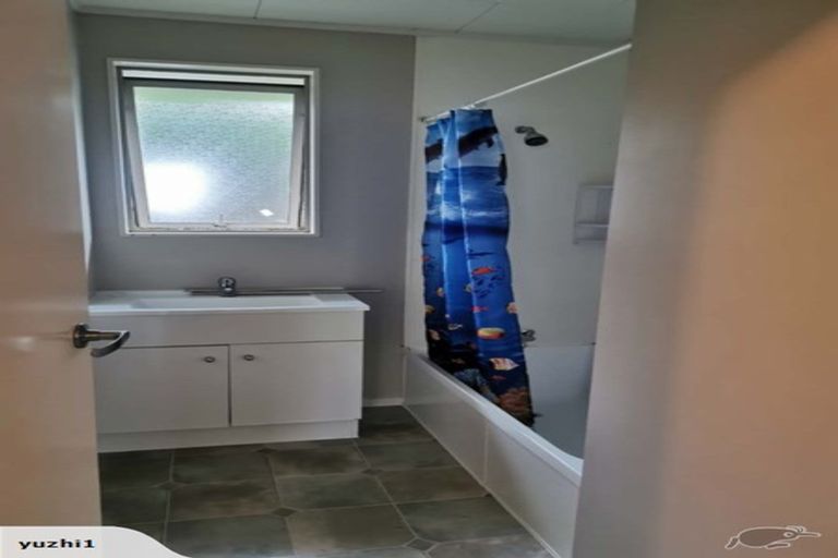 Photo of property in 48 Candia Road, Swanson, Auckland, 0614