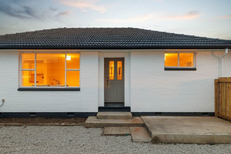 Photo of property in 15 Lyndhurst Crescent, Aranui, Christchurch, 8061