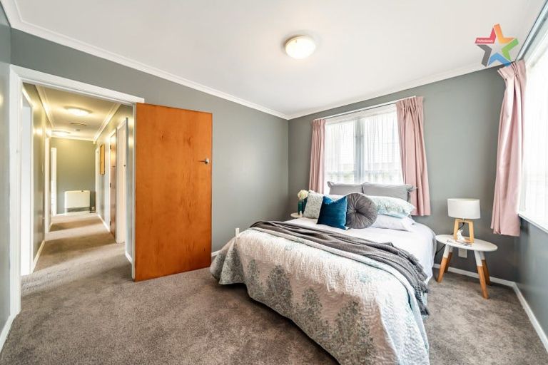 Photo of property in 1 Delaney Drive, Stokes Valley, Lower Hutt, 5019