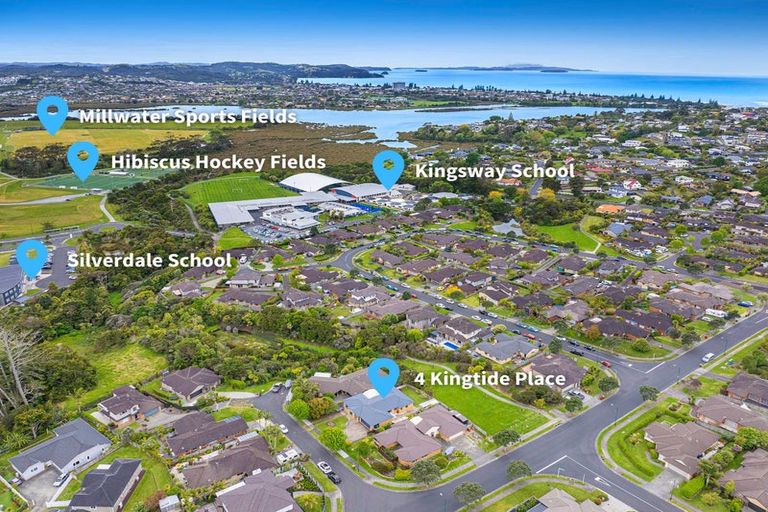 Photo of property in 4 Kingtide Place, Red Beach, 0932