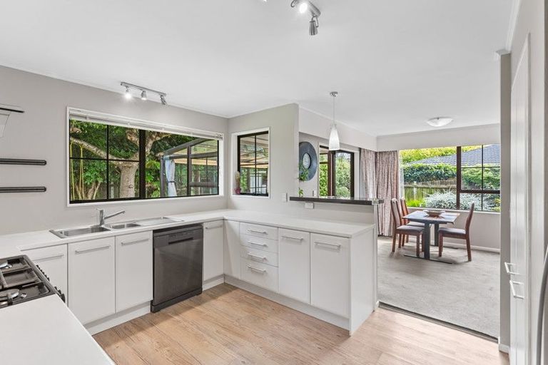 Photo of property in 20 Awanui Drive, Waikanae, 5036