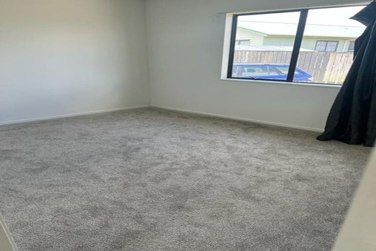 Photo of property in 1/20 Volta Place, Clendon Park, Auckland, 2103