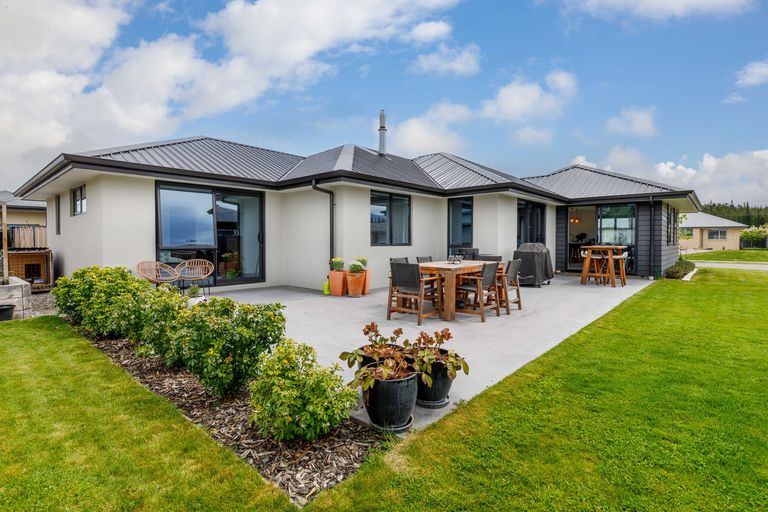 Photo of property in 19 Henderson Drive, Alexandra, 9320