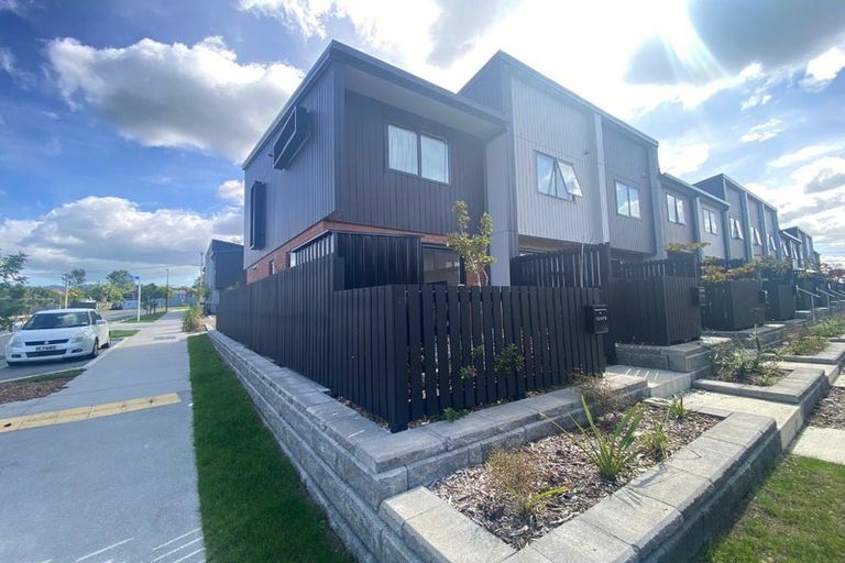 Photo of property in 13/476 West Coast Road, Glen Eden, Auckland, 0602