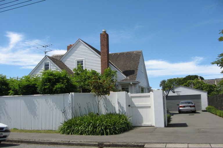 Photo of property in 8 Queens Avenue, Merivale, Christchurch, 8014