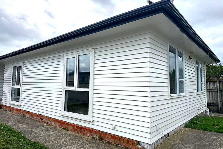 Photo of property in 118 Gloucester Road, Manurewa, Auckland, 2102