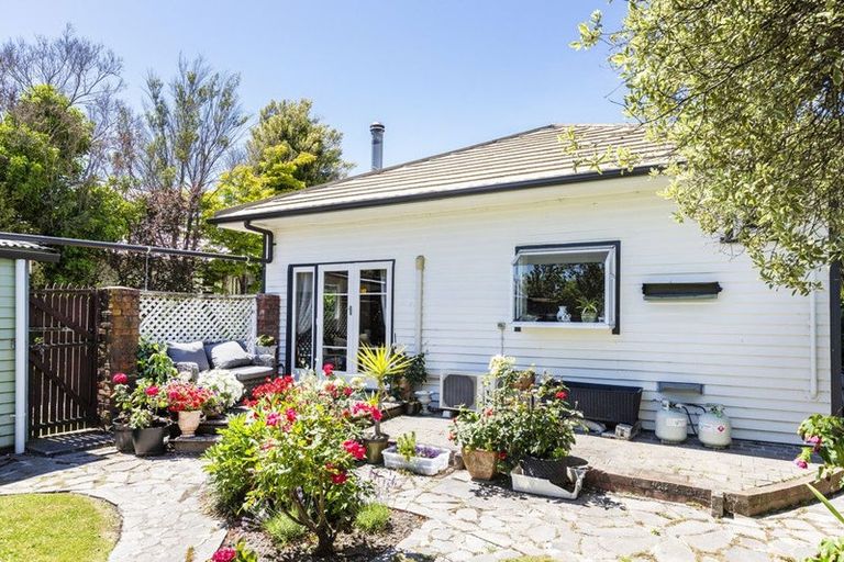 Photo of property in 11 Carrick Street, Mairehau, Christchurch, 8013