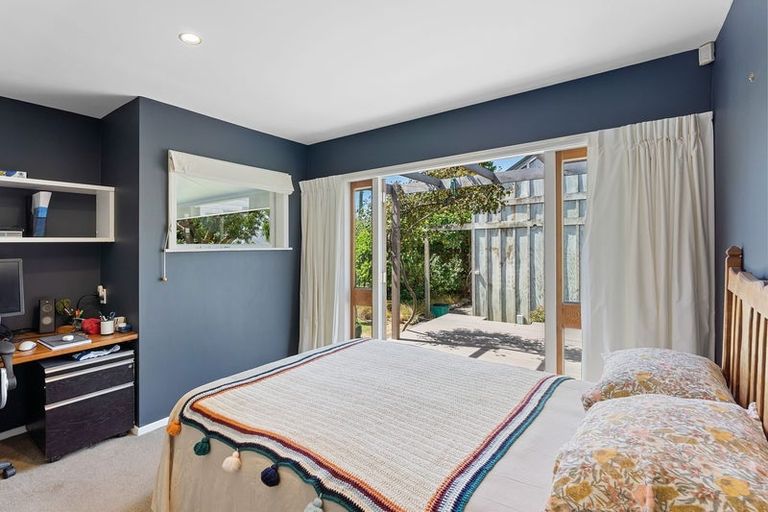 Photo of property in 16 Rauparaha Street, Waikanae Beach, Waikanae, 5036