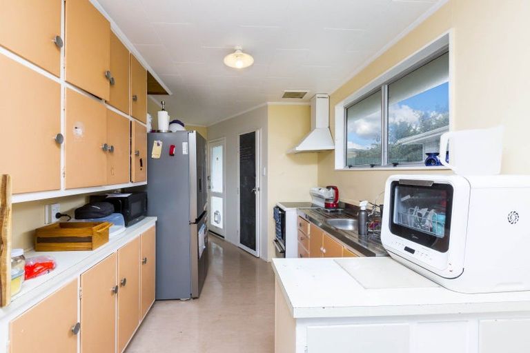 Photo of property in 23 Blueberry Grove, Timberlea, Upper Hutt, 5018