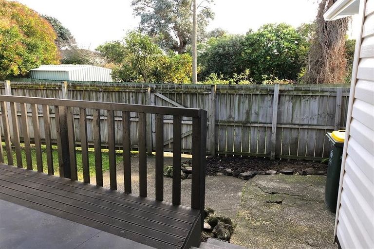 Photo of property in 22 Mckean Avenue, Manurewa, Auckland, 2102