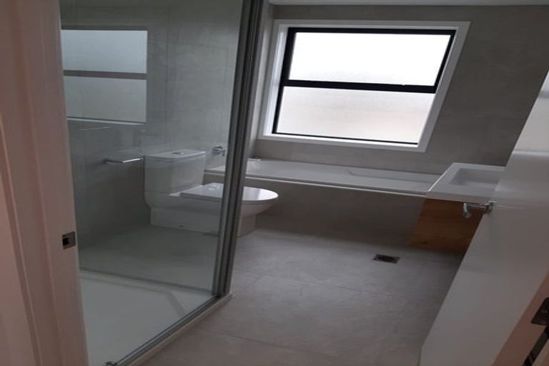 Photo of property in 18 Riria Crescent, Takanini, 2112