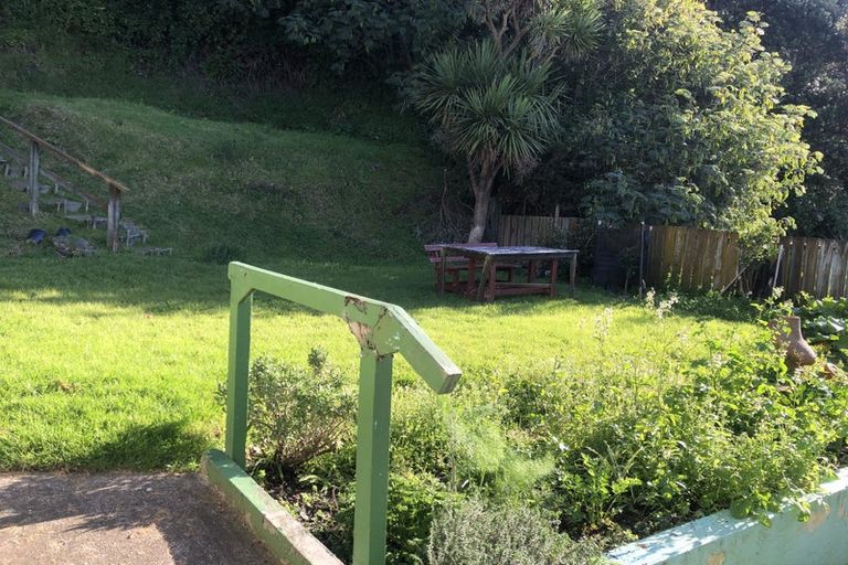 Photo of property in 20 Ocean Parade, Pukerua Bay, 5026