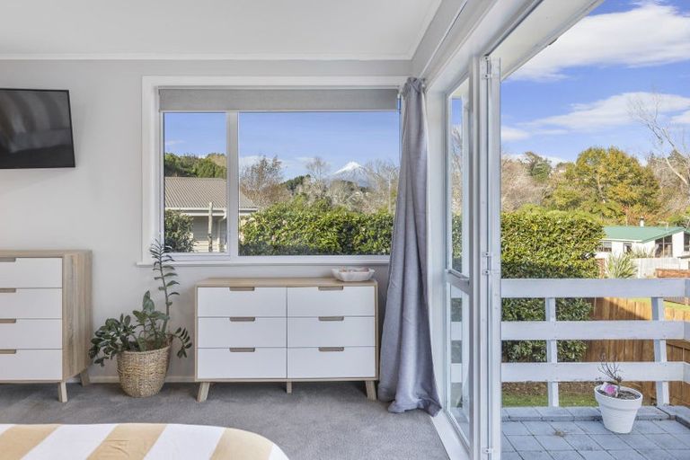 Photo of property in 5 Heaphy Street, Westown, New Plymouth, 4310