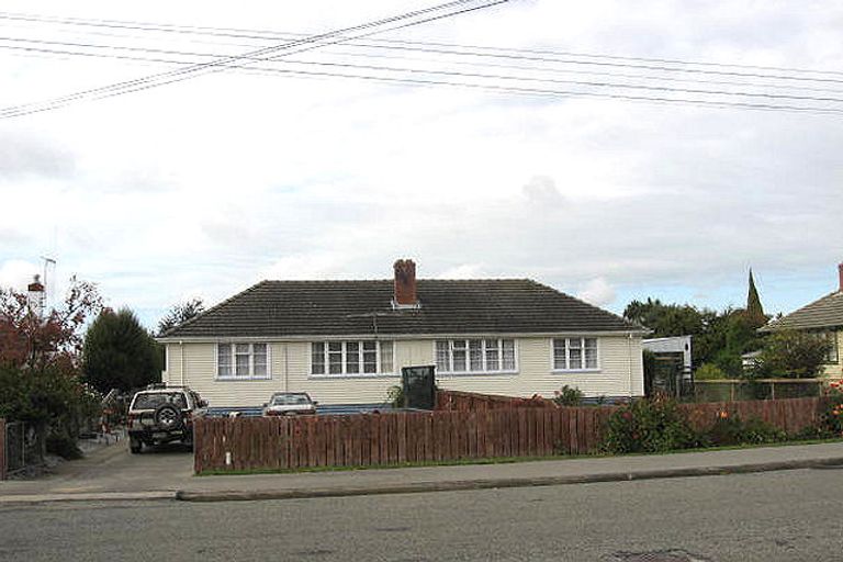 Photo of property in 5a-5b Opie Street, Waimate, 7924