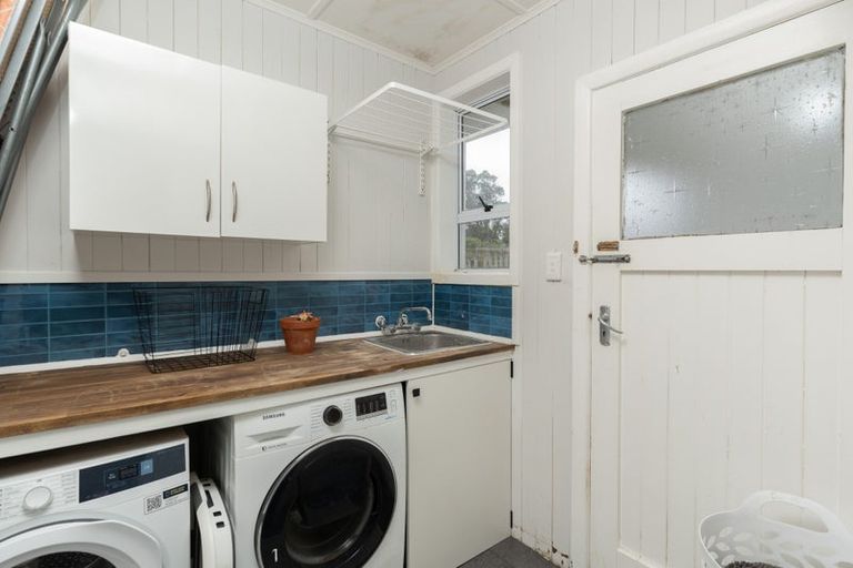 Photo of property in 12 Mexted Crescent, Ranui, Porirua, 5024