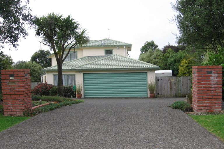 Photo of property in 35 Rame Road, Greenhithe, Auckland, 0632