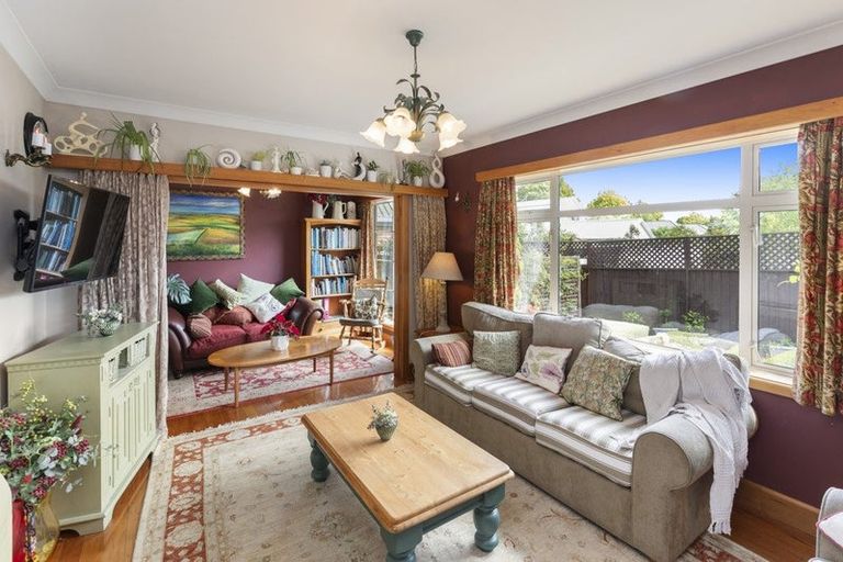 Photo of property in 19 Bowenvale Avenue, Cashmere, Christchurch, 8022