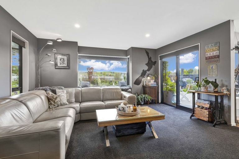 Photo of property in 3 Cox Lane, Amberley, 7410