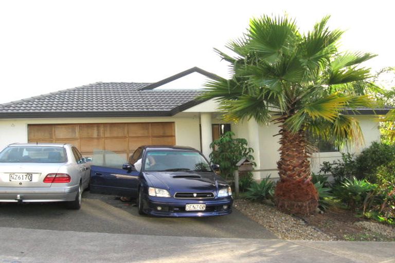 Photo of property in 4 Blethyn Place, Te Atatu South, Auckland, 0610