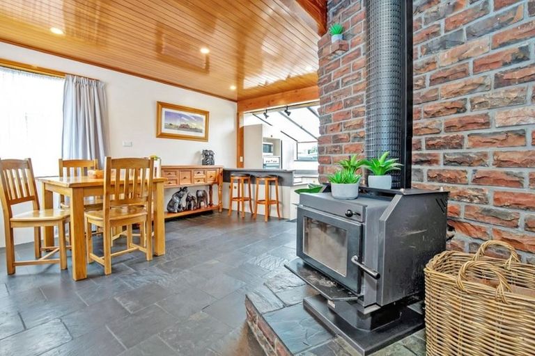 Photo of property in 30 Taurima Street, Hei Hei, Christchurch, 8042