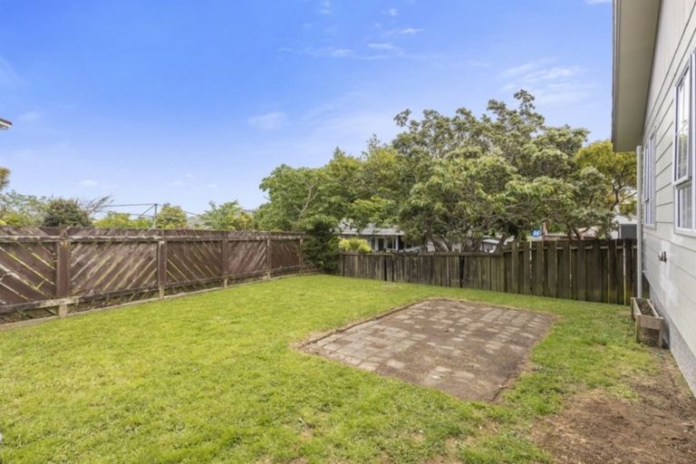 Photo of property in 10 Becks Close, Kelson, Lower Hutt, 5010