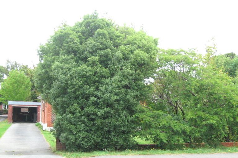 Photo of property in 12 Mangaroa Hill Road, Maoribank, Upper Hutt, 5018