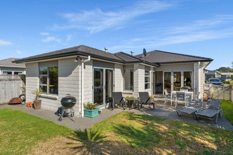 Photo of property in 9 Scoria Close, Pyes Pa, Tauranga, 3112