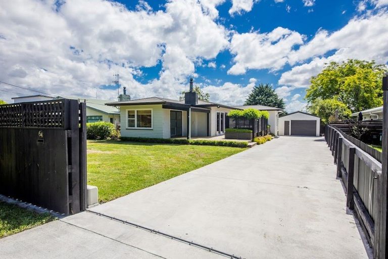 Photo of property in 64 Middle Road, Havelock North, 4130